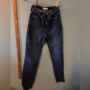 CARVE DESIGN  Brady (?) Jean size 6 - BUT RUNS SMALL!
